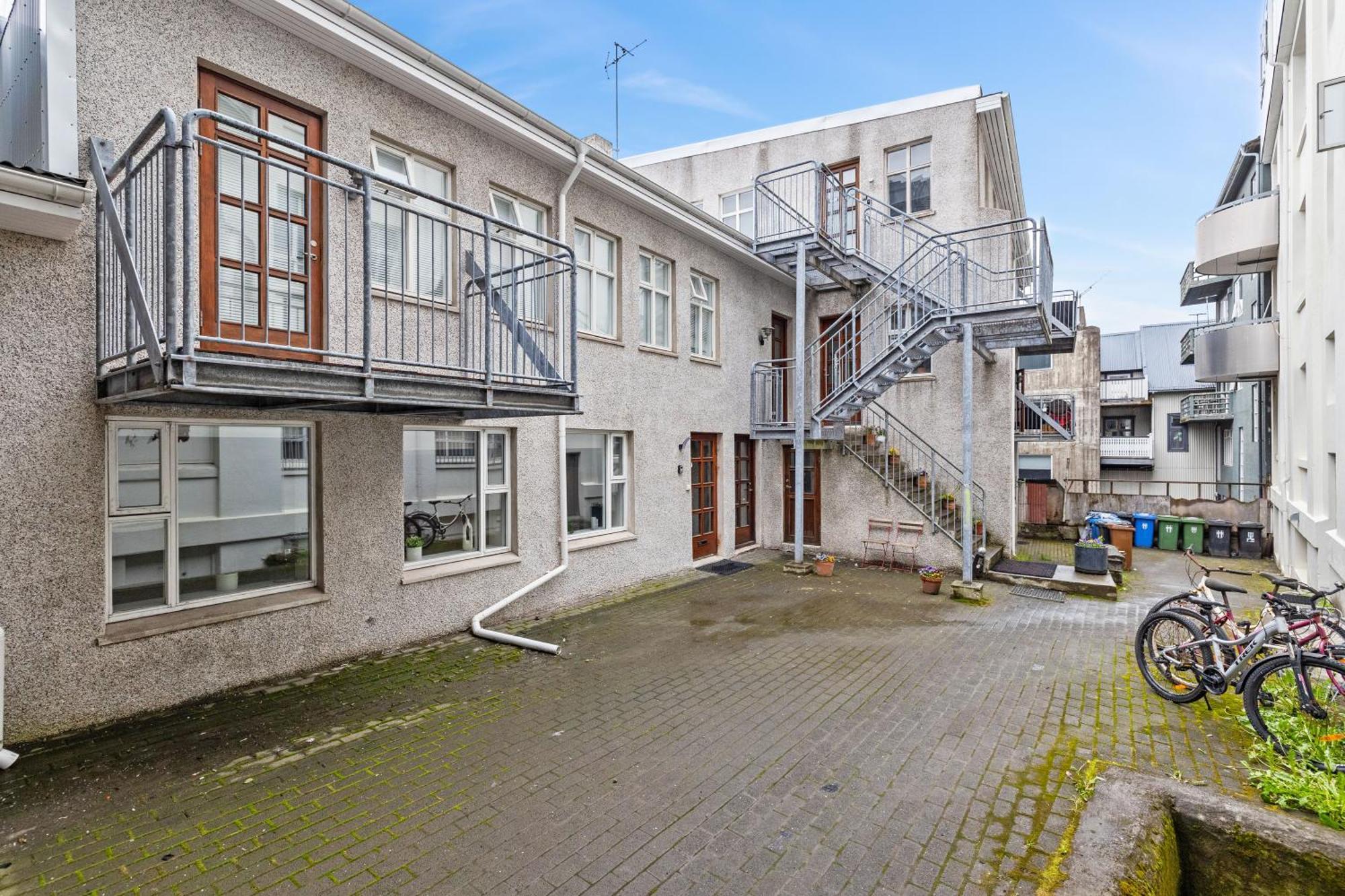 Vatnsstigur Apartment Reykjavik Exterior photo